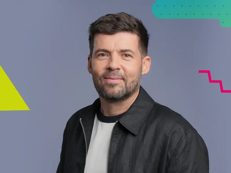 Moderátor vo vysielaní Fun Rádia