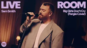 Sam Smith nahral emotívny cover „Big Girls Don’t Cry“ od Fergie