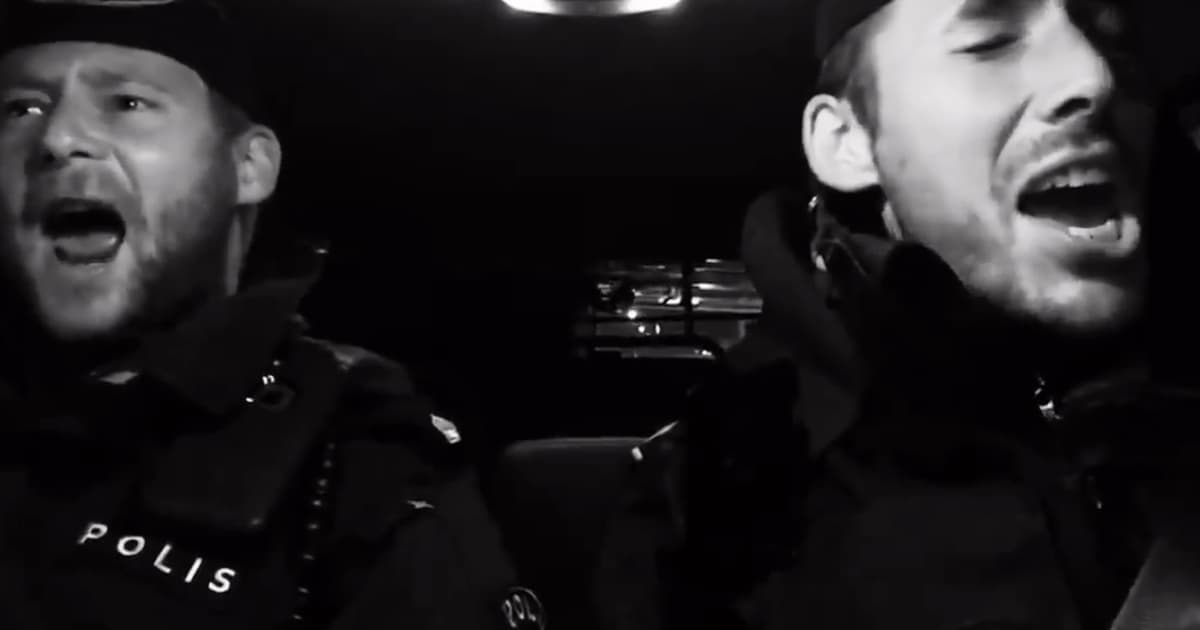 Do spievajúcich policajtov zo Švédska sa musíte zamilovať