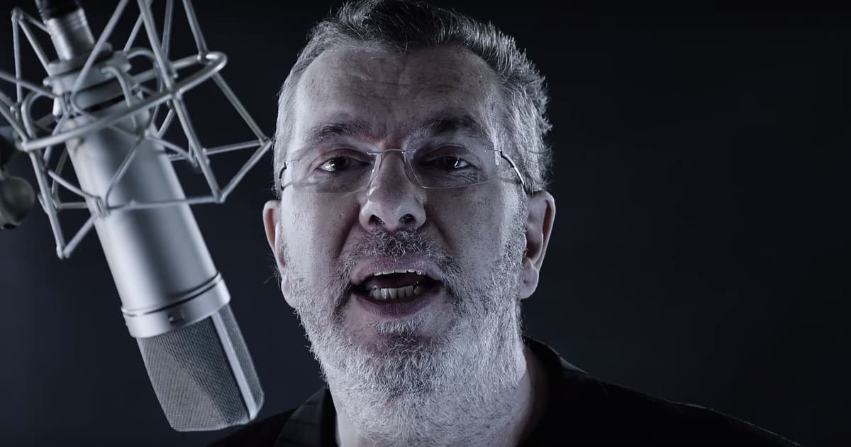 #SmeSiRovni odkazuje Richard Müller v novej skladbe