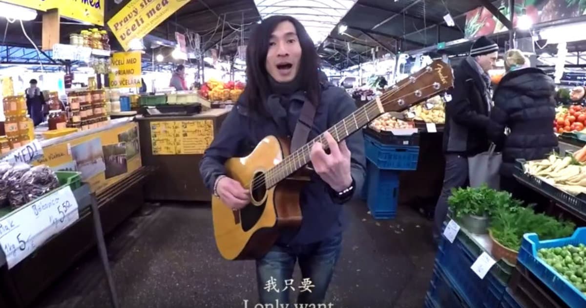 Pišta Linovecký z Taiwanu nahral ódu na bratislavskú Miletičku