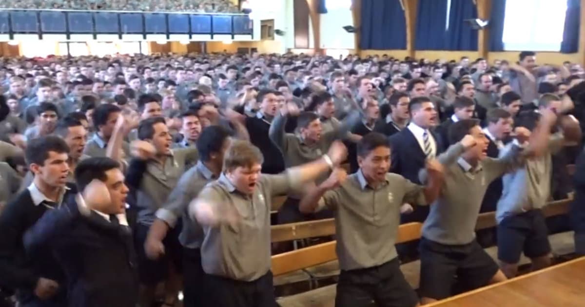 VIDEO: Takúto rozlúčku s obľúbeným profesorom si ešte nevidel!