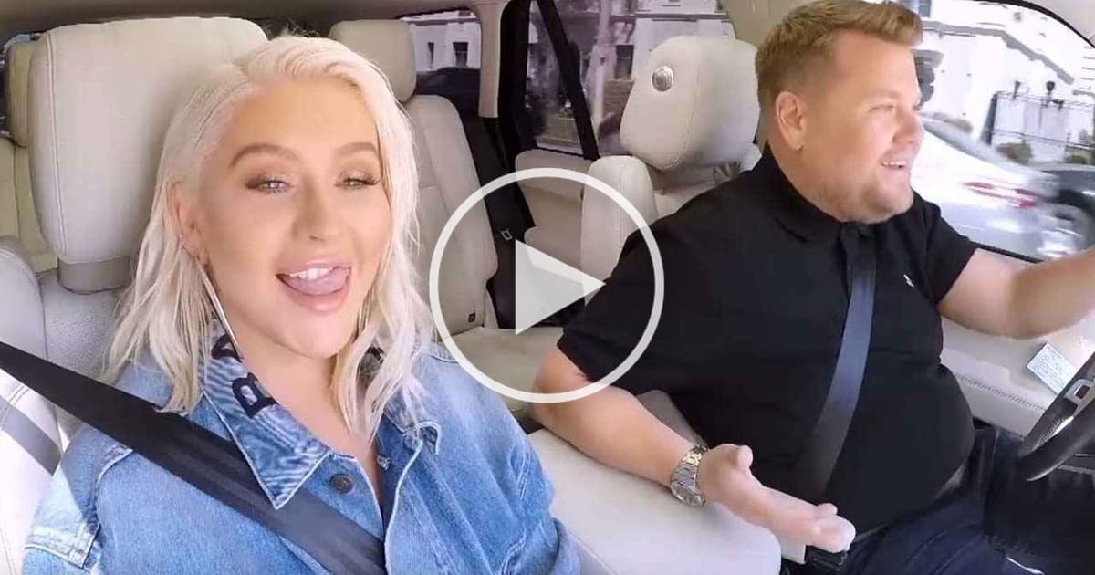 Christina Aguilera ako ďalší hosť Carpool Karaoke. Jamesa Cordena ohúrila svojim famóznym hlasom!