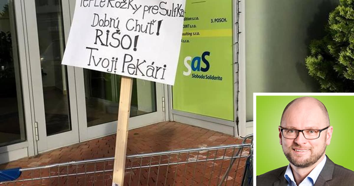 Slovenskí pekári nechali Sulíkovi pred sídlom SaS na 1. mája ironický odkaz