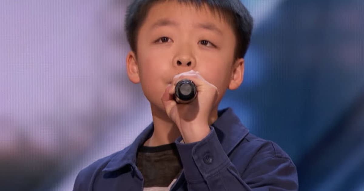 Neuveriteľný hlas len 13- ročného chlapca! Simon Cowell mu za skvelý výkon niečo sľúbil