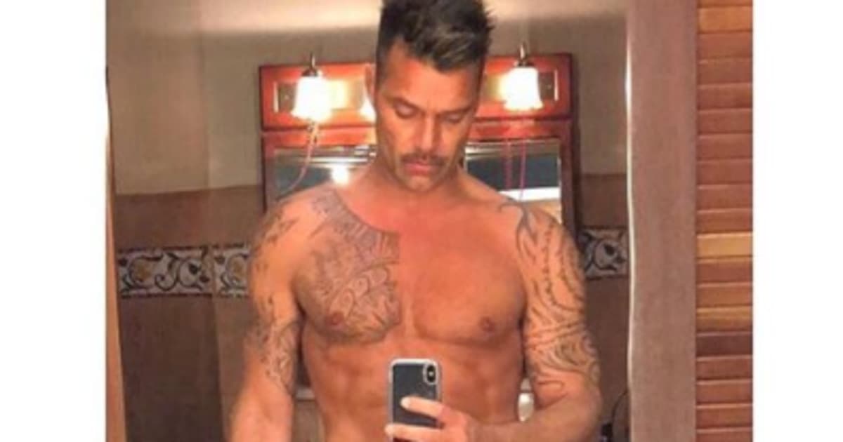 46-ročný spevák Ricky Martin sa na Instagrame pochválil sexy telom!
