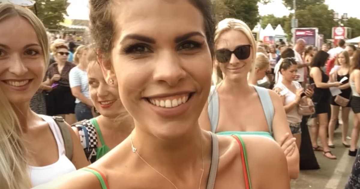VIDEO: „Svet sa točí“ - spieva vo svojej novinke VeronikaS