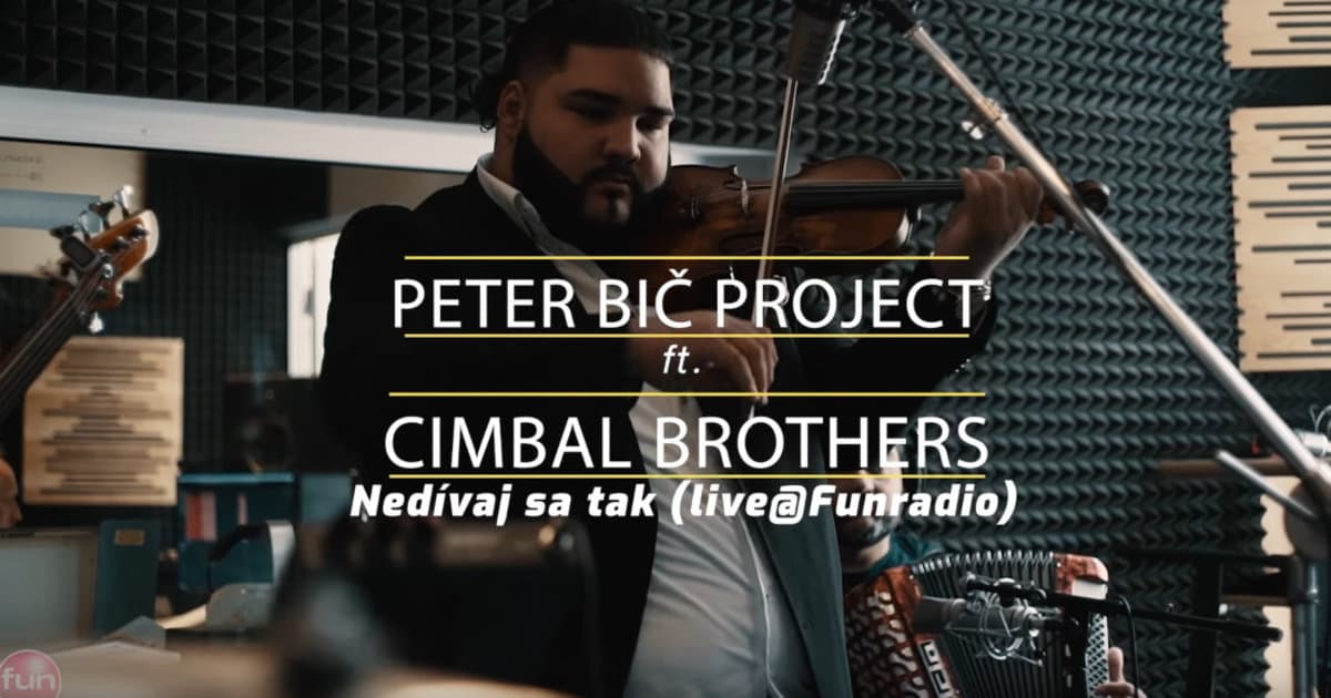 Vďaka cimbalu a husliam dávajú popovým hitom ďalší rozmer