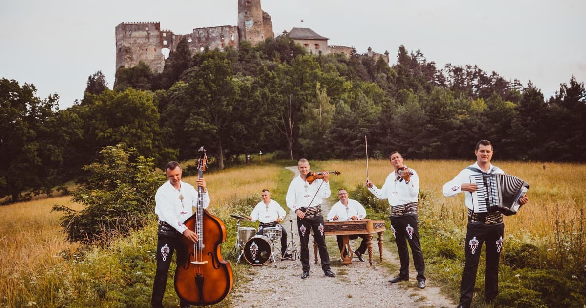 Kollárovci venovali svoju dojemnú novinku všetkým mamám a otcom