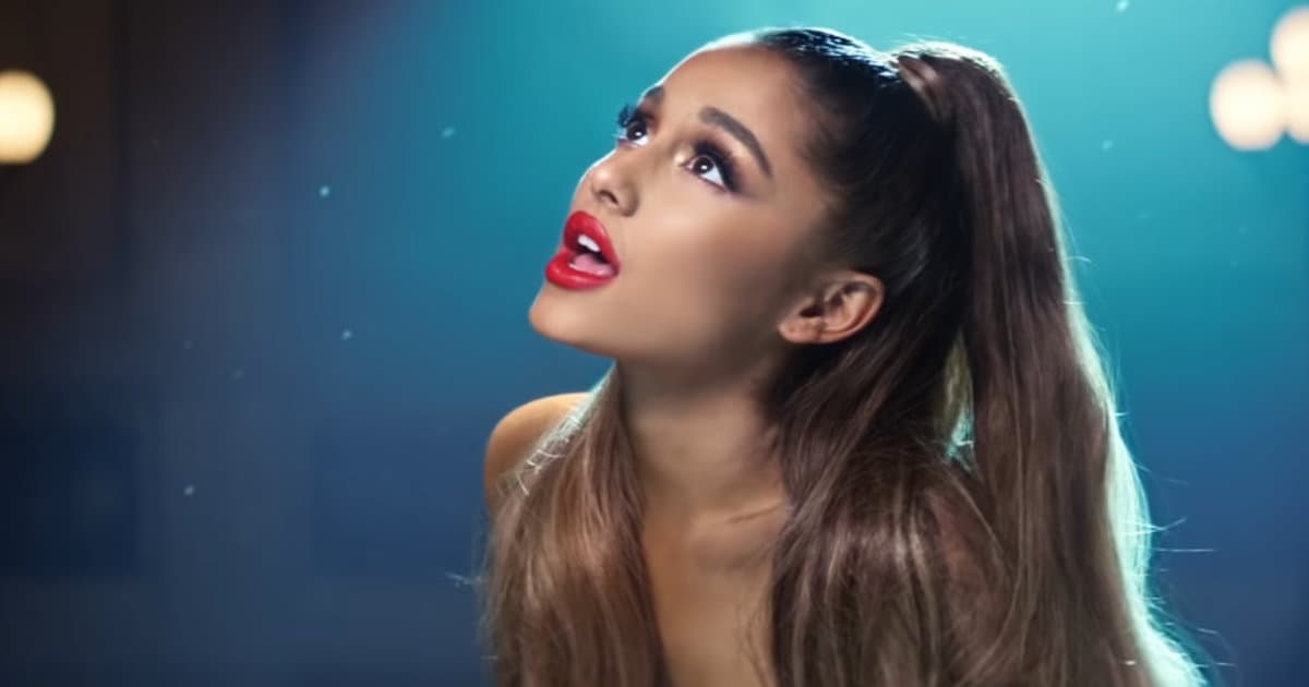 Ariana Grande, žena roka 2018, vydala nový klip „breathin“