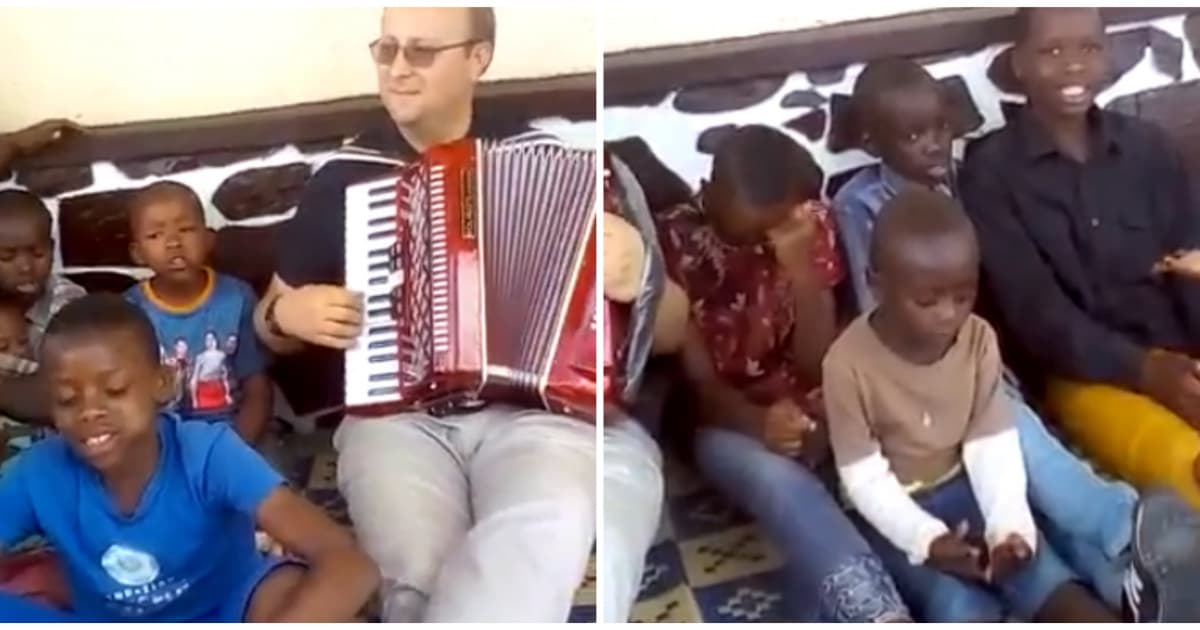 Slovenský misionár si s deťmi v Afrike zaspieval našu ľudovú pieseň