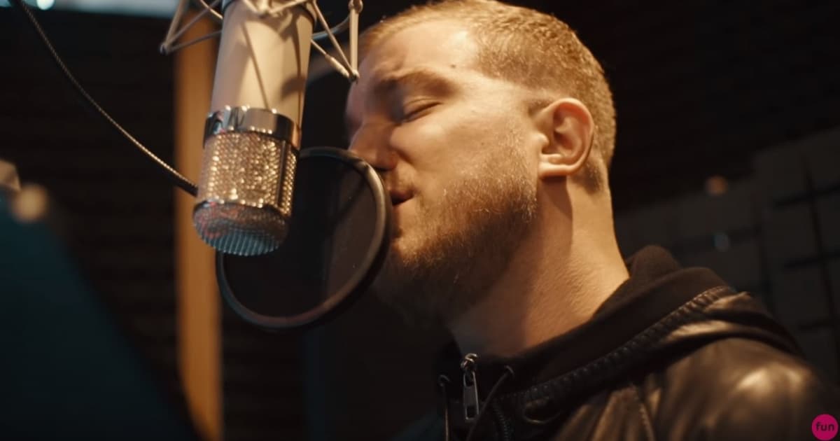 Lukáš Adamec naživo so skladbou ,,Búrka"