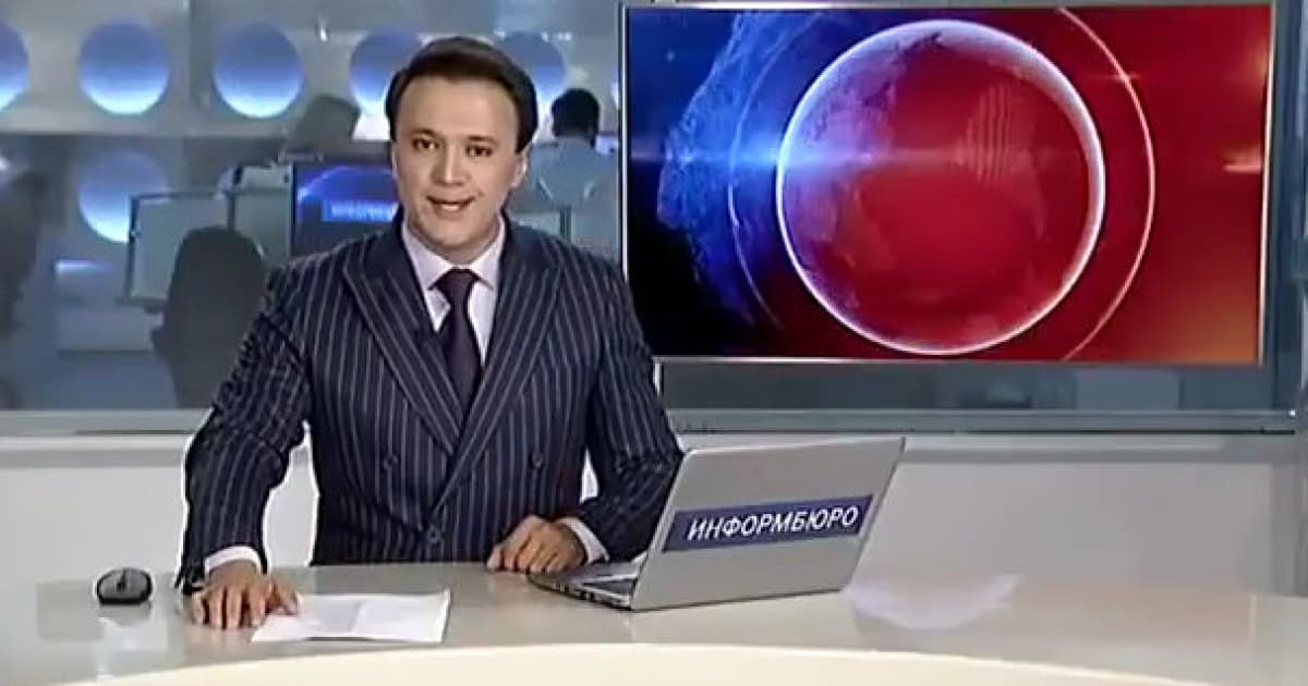 VIDEO: Kazašský moderátor znie ako dieselový motor v zime na Orave