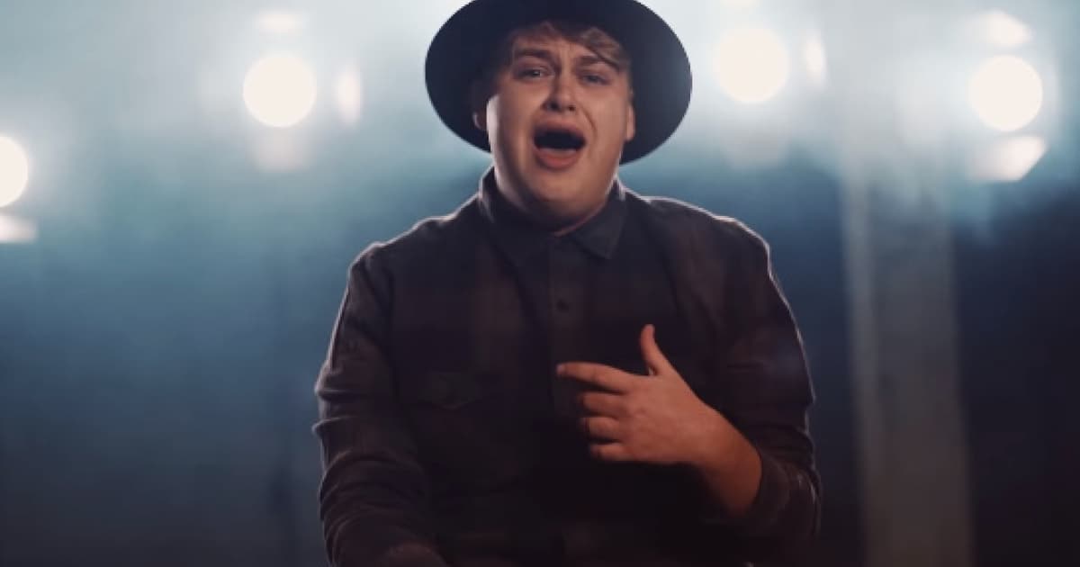 Martin má jeden z najkrajších hlasov na Slovensku! Jeho prvý oficiálny song si zamiluješ