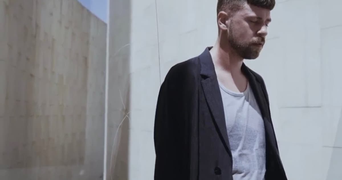 Mladý slovenský multitalent Samuel predstavuje svoj druhý singel, ktorý sa ti bude páčiť