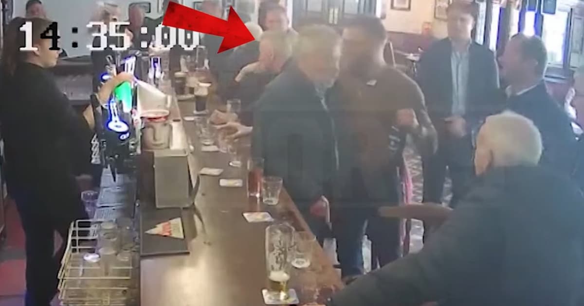 Šokujúce video: Conor McGregor udrel staršieho muža, keď nechcel piť jeho whiskey