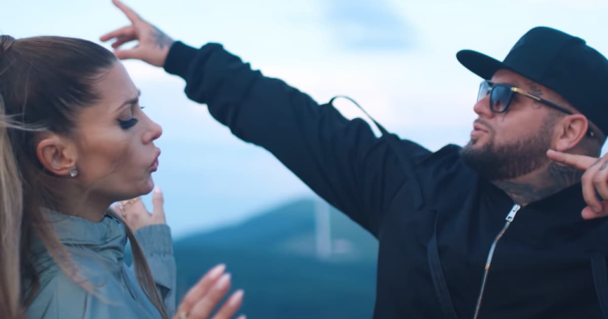 Kali sa spojil s českou speváčkou Terezou Kerndlovou. Ich duet totálne ovládol YouTube!