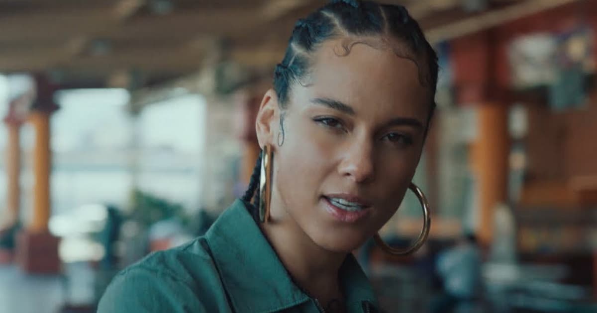 Alicia Keys predstavila nový singel „Underdog“, s ktorým jej pomáhal Ed Sheeran