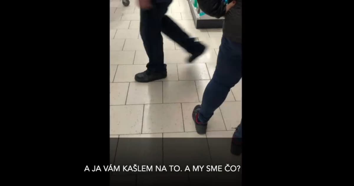 VIDEO: V Košiciach sa skoro pobila zákazníčka s predavačkou. Kvôli dezinfekčným mydlám!