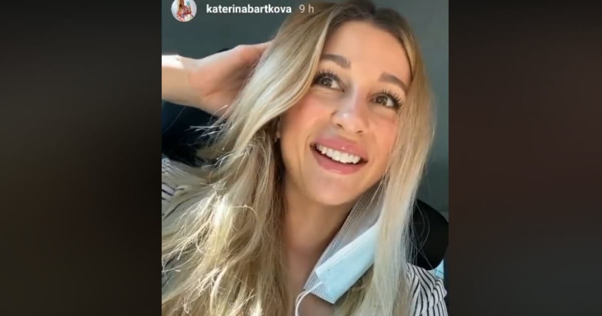 Česká influencerka chváli pláž v Nemecku: „Oni regulují hladinu moře, takže někdy je ta voda opravdu daleko"