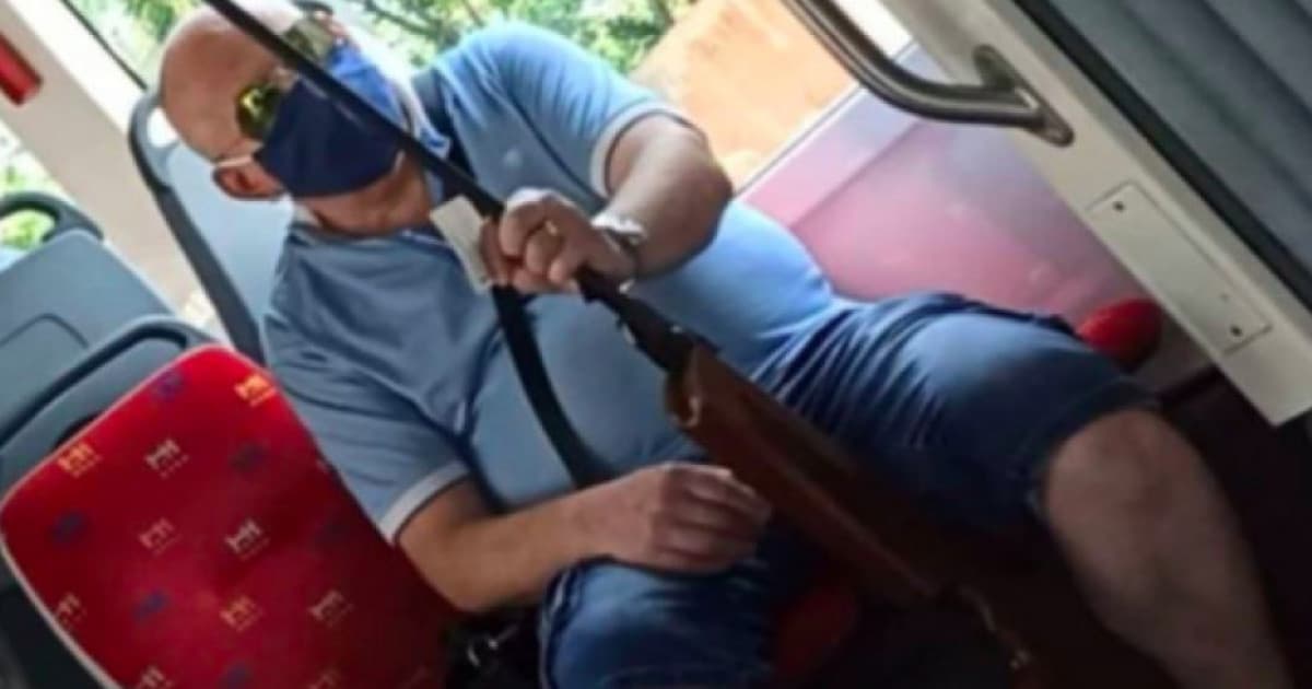 Do električky v Bratislave nastúpil muž so vzduchovkou v ruke. Ostatných cestujúcich tak vydesil, že radšej vystúpili