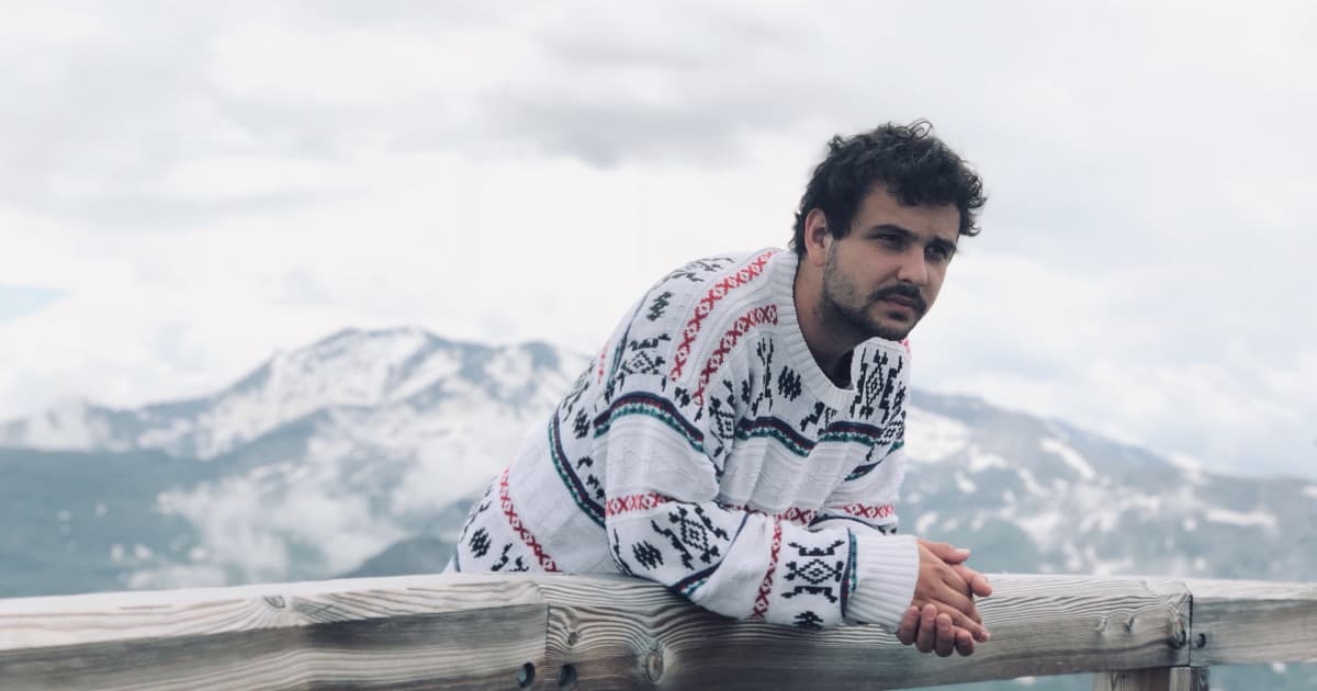 „Na Pop som musel vyrásť!“ hovorí spevák Matej Smutný k debutovému singlu Psycho Love