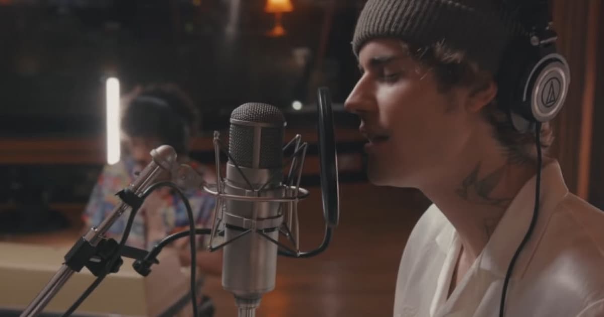 Justin Bieber zverejnil akustickú verziu svojej novinky „Lonely“