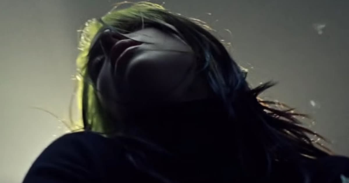 Billie Eilish zverejnila klip k svojej prvej skladbe v španielčine