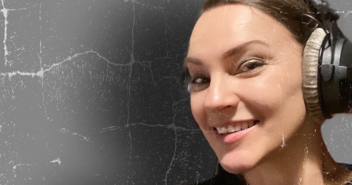 Speváčka Misha prichádza po deviatich rokoch s novou tanečnou skladbou „Your Science“!