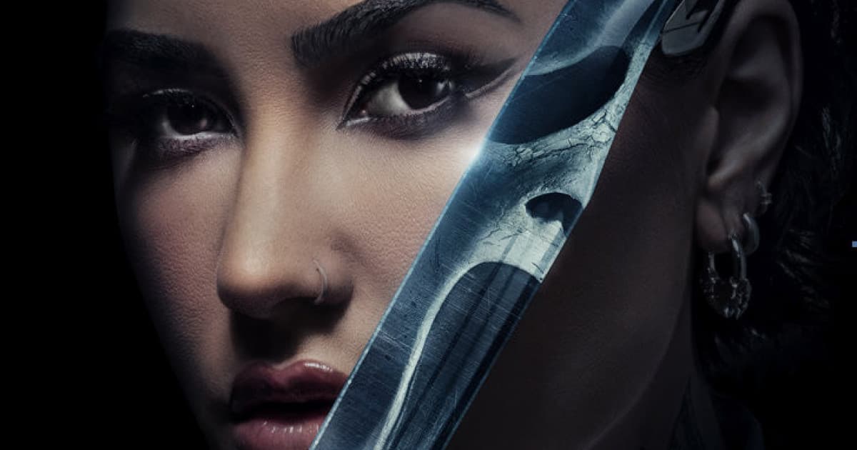 Do kín mieri Vreskot 6. Demi Lovato k nemu napísala titulný track "Still Alive"