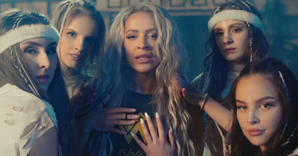 Dominika Mirgová zverejnila očakávaný klip k skladbe „Wonder Woman“