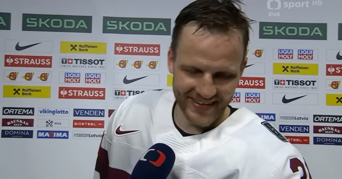 Lotyšský hokejista prekvapil svojou češtinou. Tento rozhovor je hit internetu!