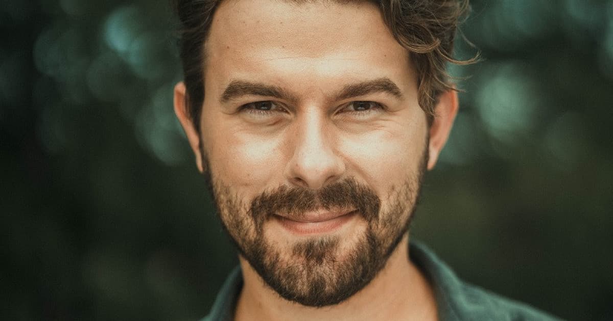 Herec a hudobník Richard Autner predstavuje novú skladbu "Vtáky"