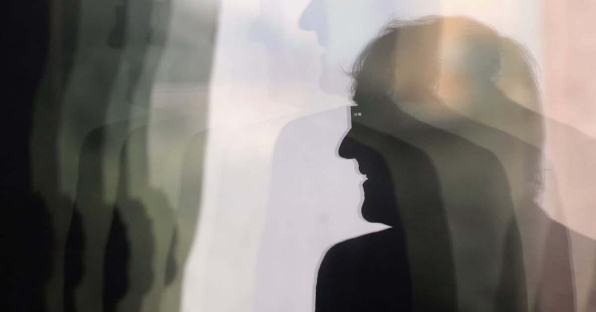 Miro Žbirka má nový singel „Nora“. Dokončiť ho pomohla umelá inteligencia