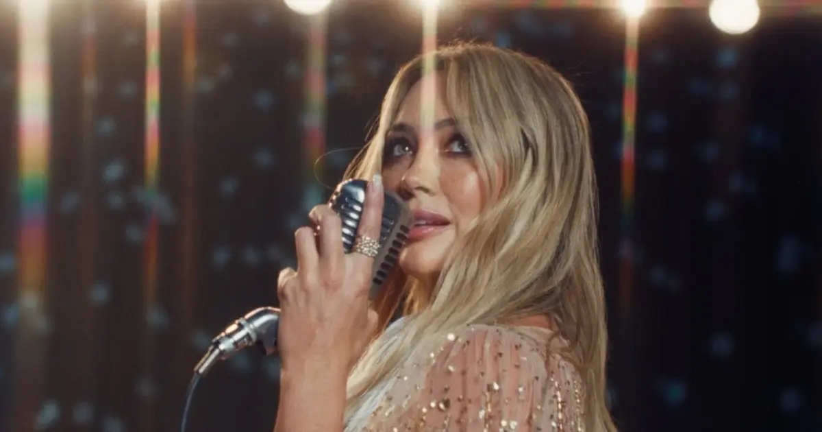Hilary Duff je späť! Po 10 rokoch vydala nový singel „Mature“