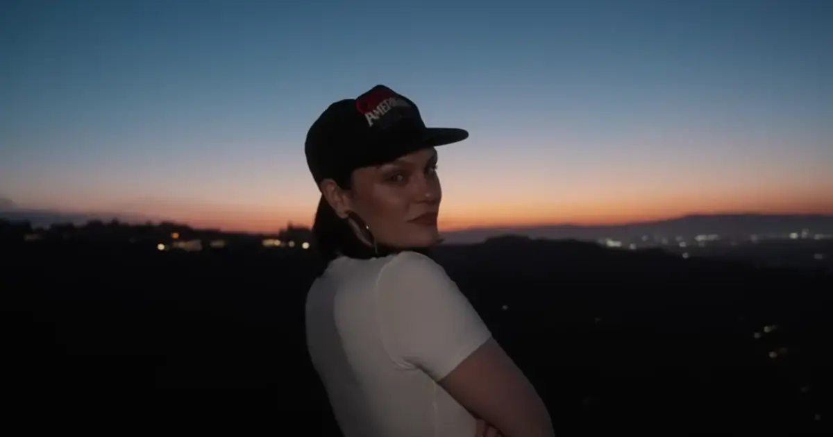 Jessie J vydala emotívne „I’ll Never Know Why“ s novým videom